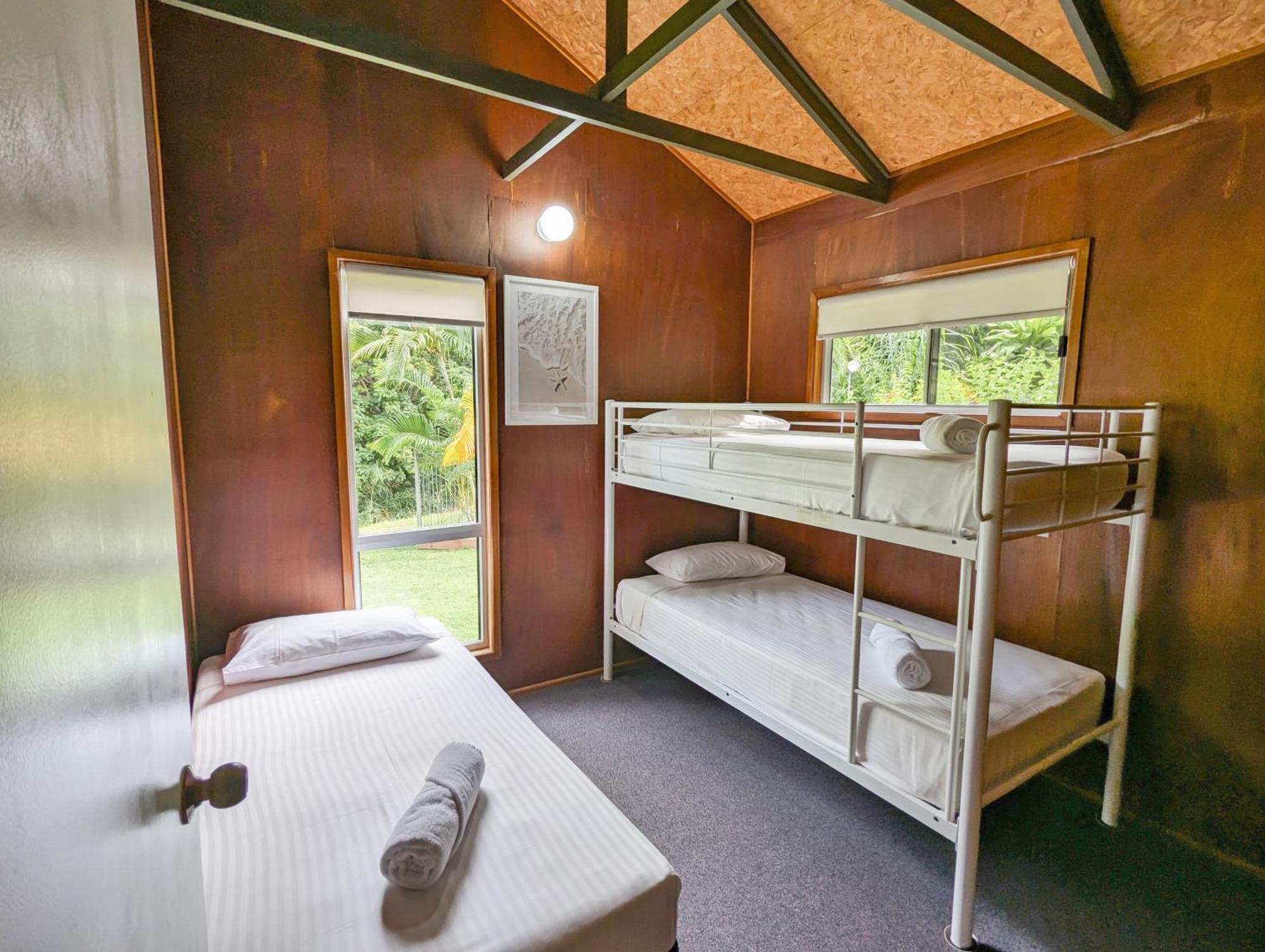 Gumnut Glen Cabins Yeppoon Exterior foto